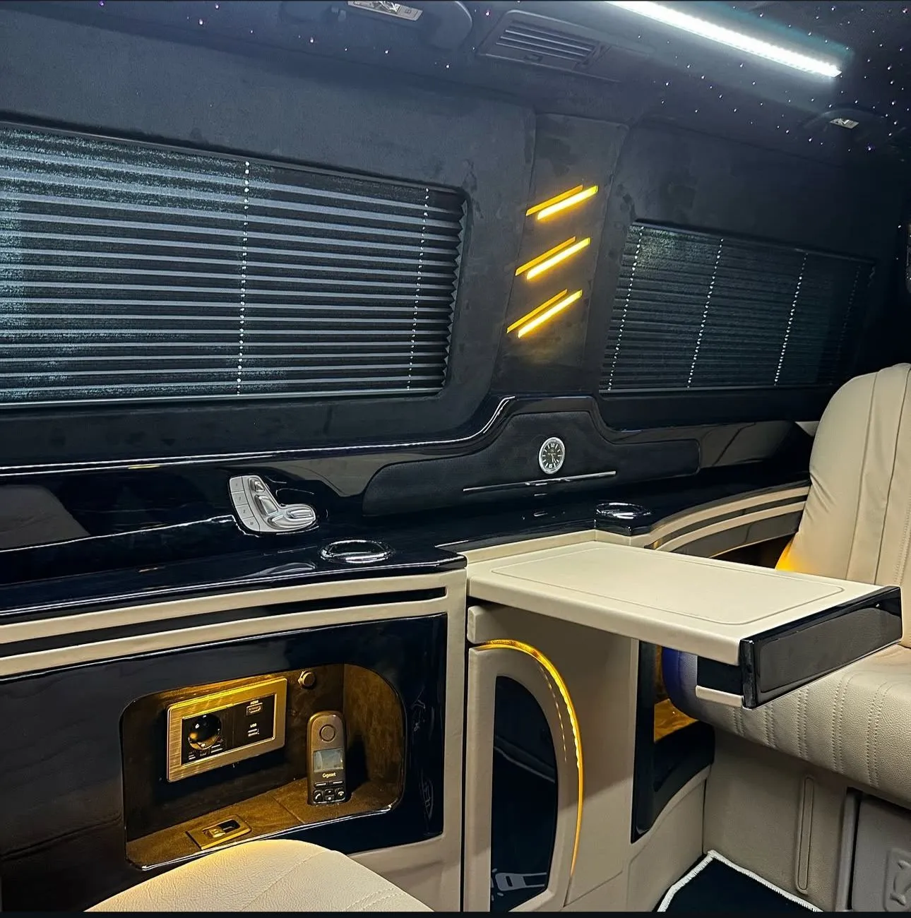 Zeus VIP Transfer vito iç mekan