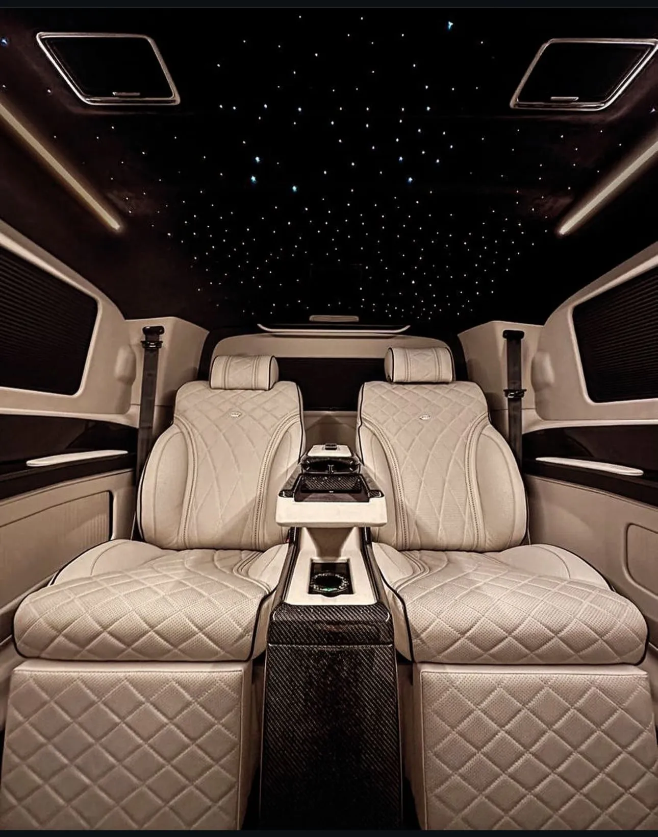 Zeus VIP Transfer vito iç mekan
