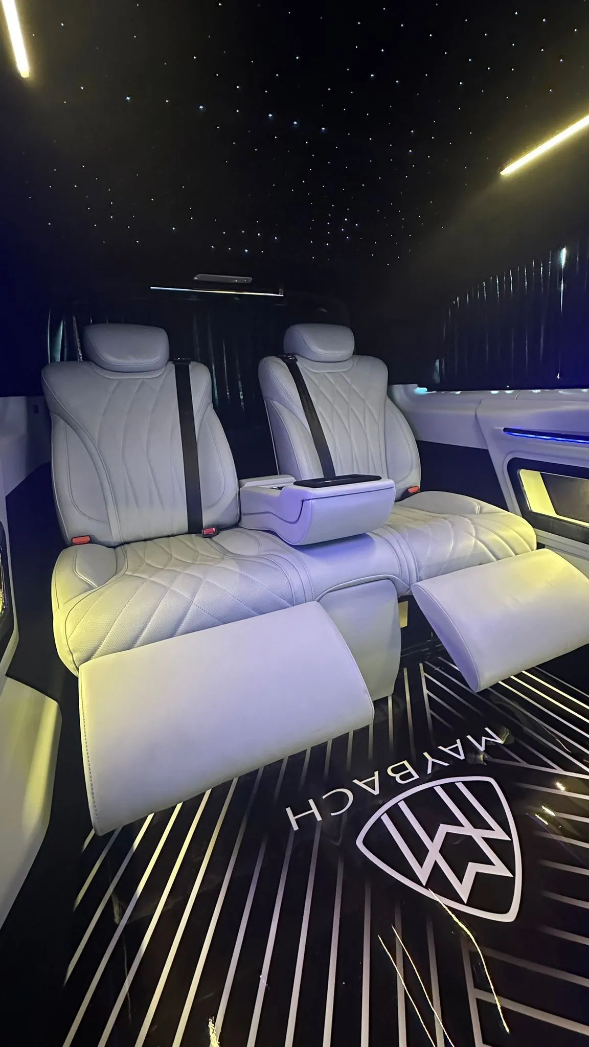 Zeus VIP Transfer vito iç mekan